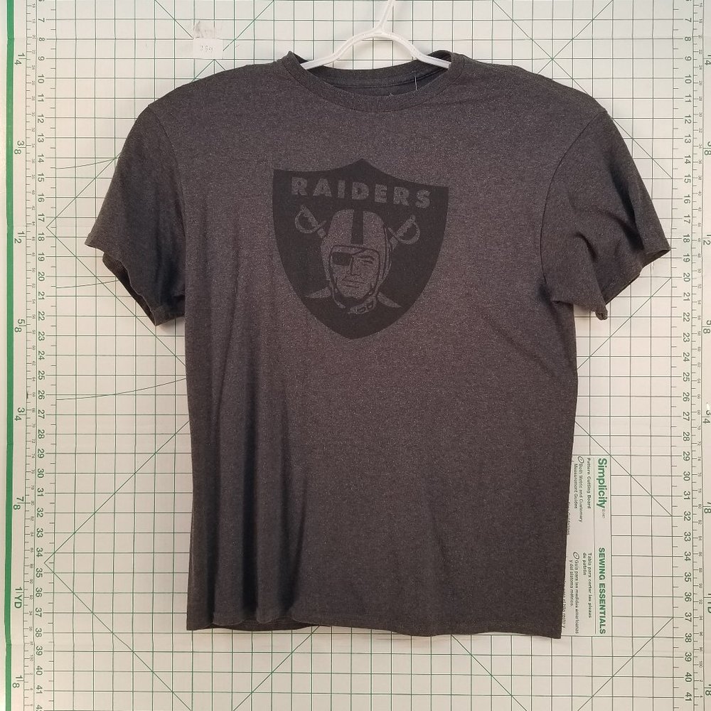 Team Apparel Grey "Raiders" Tee Large